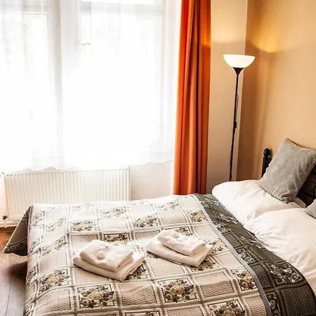 Sunflower Hotell