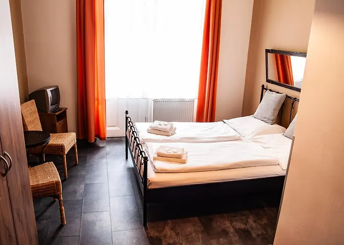 Sunflower Hotel 3*