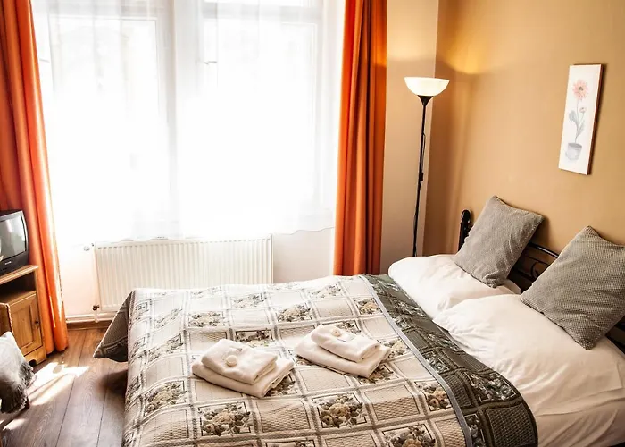 Sunflower Hotell
