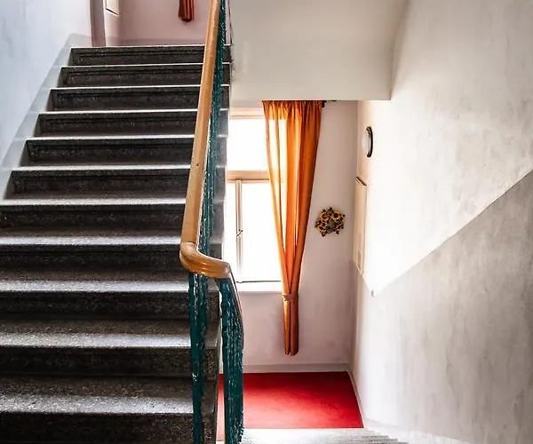 Sunflower Hotel Praha