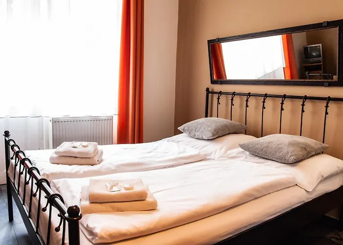 Hotel Sunflower 3*