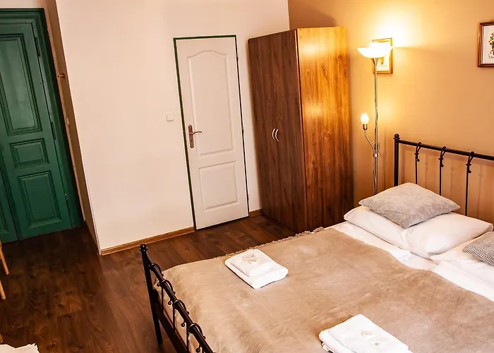 Hotel Sunflower 3*